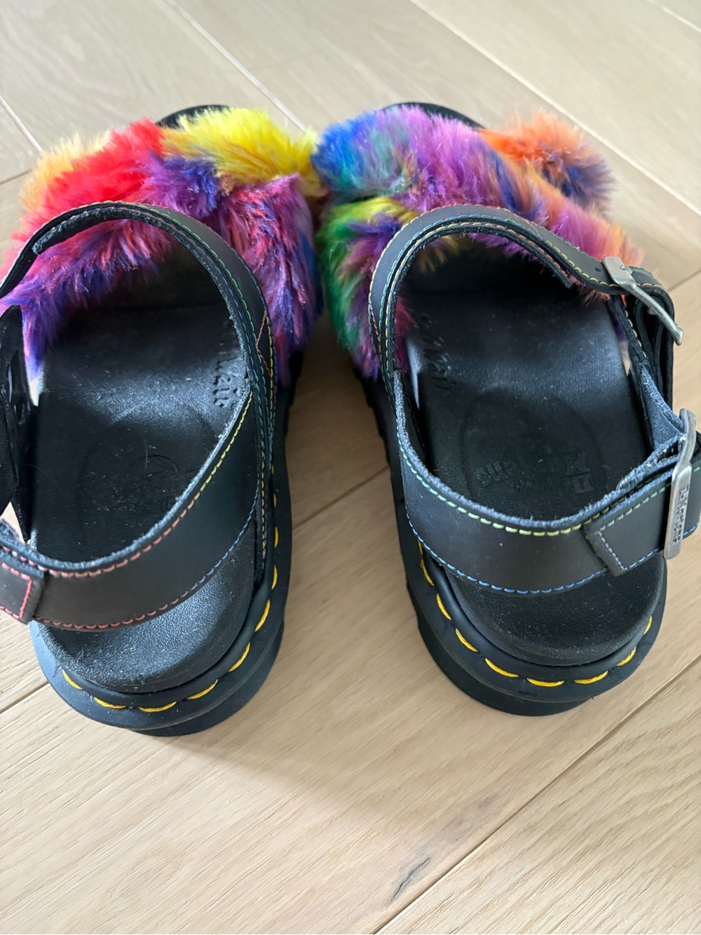 Dr. Doc Martens Voss II Fluffy Faux Fur Strap Leather Sandals EU 37 US 6 Used 1x - Picture 4 of 6